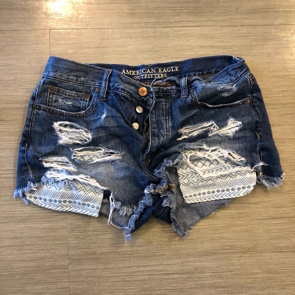 Cutoff jean shorts
